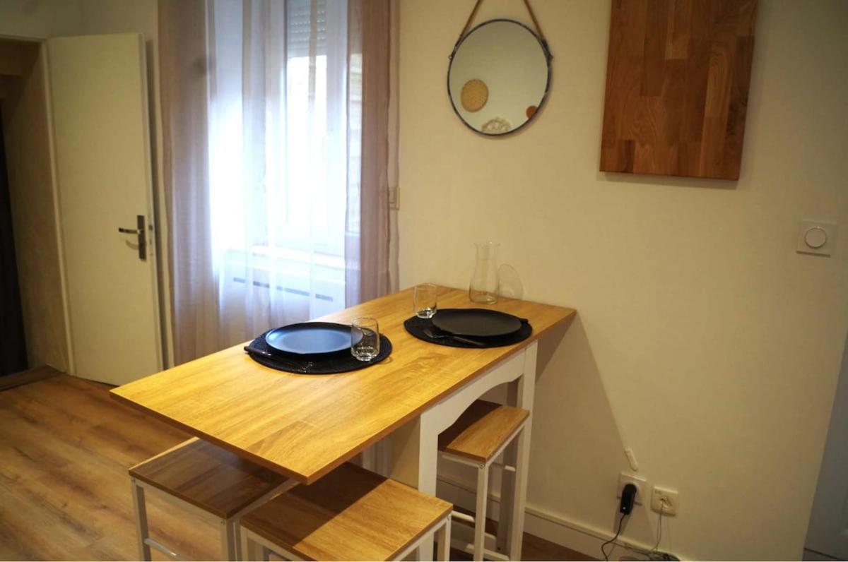 Urban Oasis, Appartement Chic Et Neuf 샬롱쉬르송 외부 사진